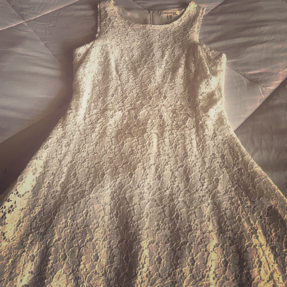 Super chic Monteau flower lace dress